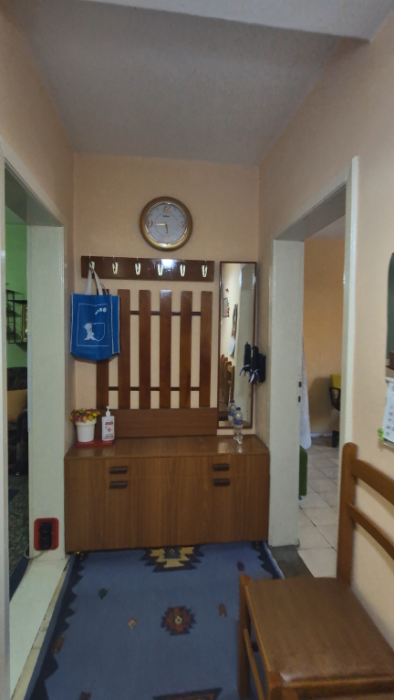 Shitet, Apartament 1+1, Komuna e Parisit, Tiranë.