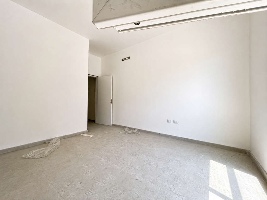 Shitet Apartament 2+1 Kati i 2, Aura