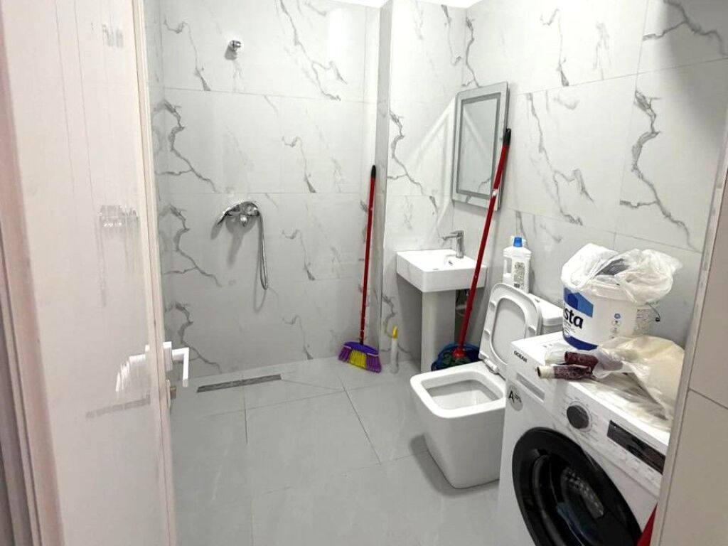 APARTAMENT 1+1 ME QIRA TEK KOPSHTI BOTANIK