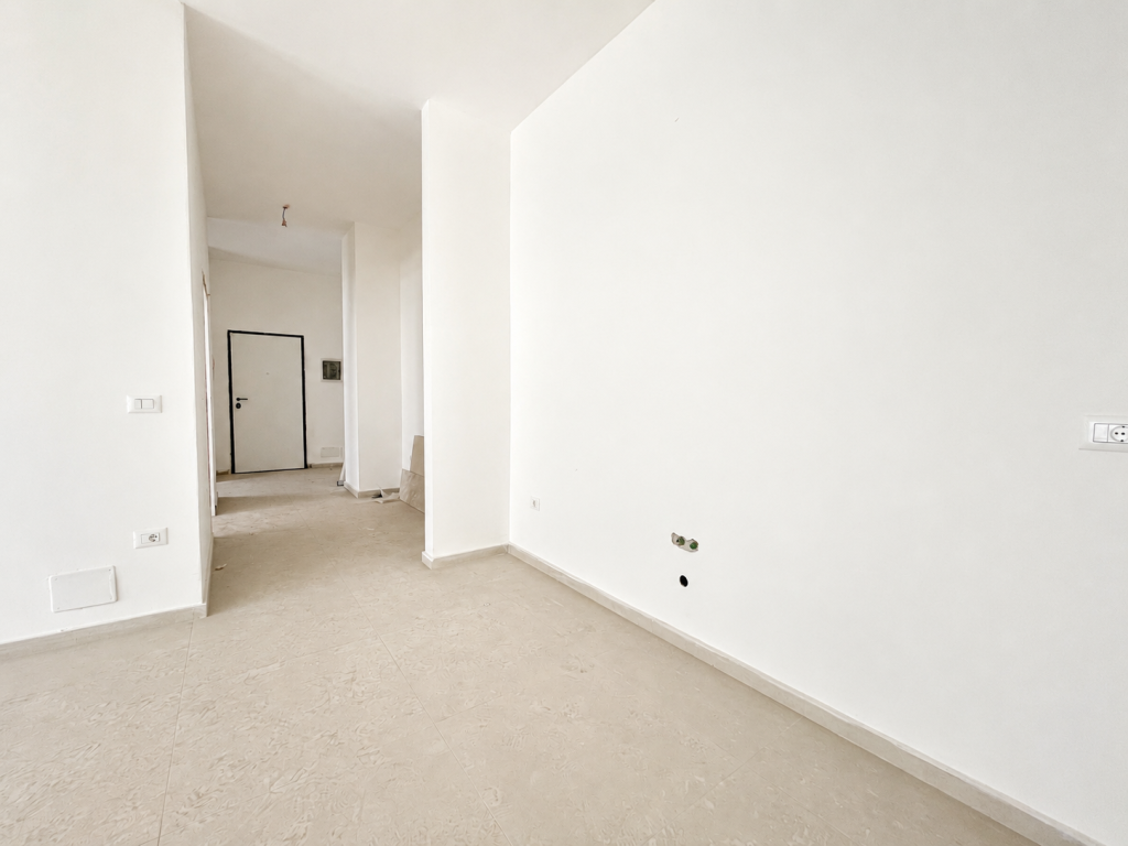 Shitet Apartament 2+1 Kati i 2, Aura
