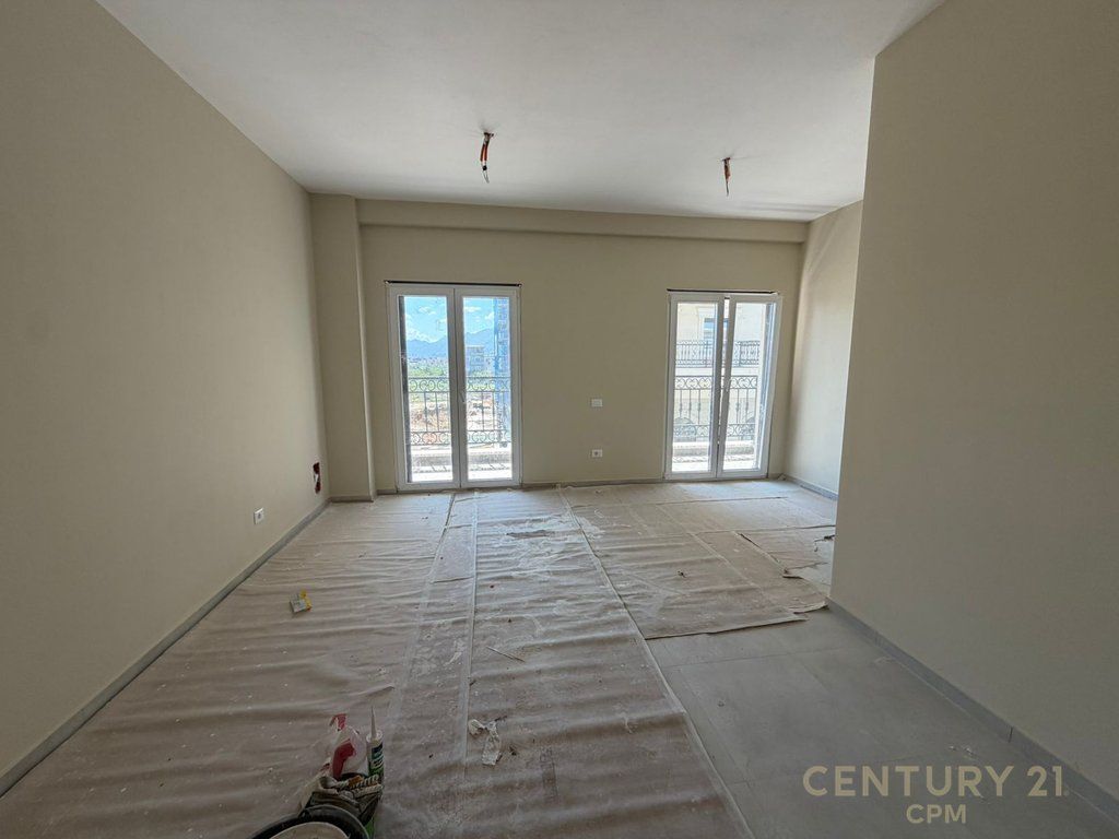 Apartament 1+1 Per Shitje Te Kompleksi (PORTA E RE)