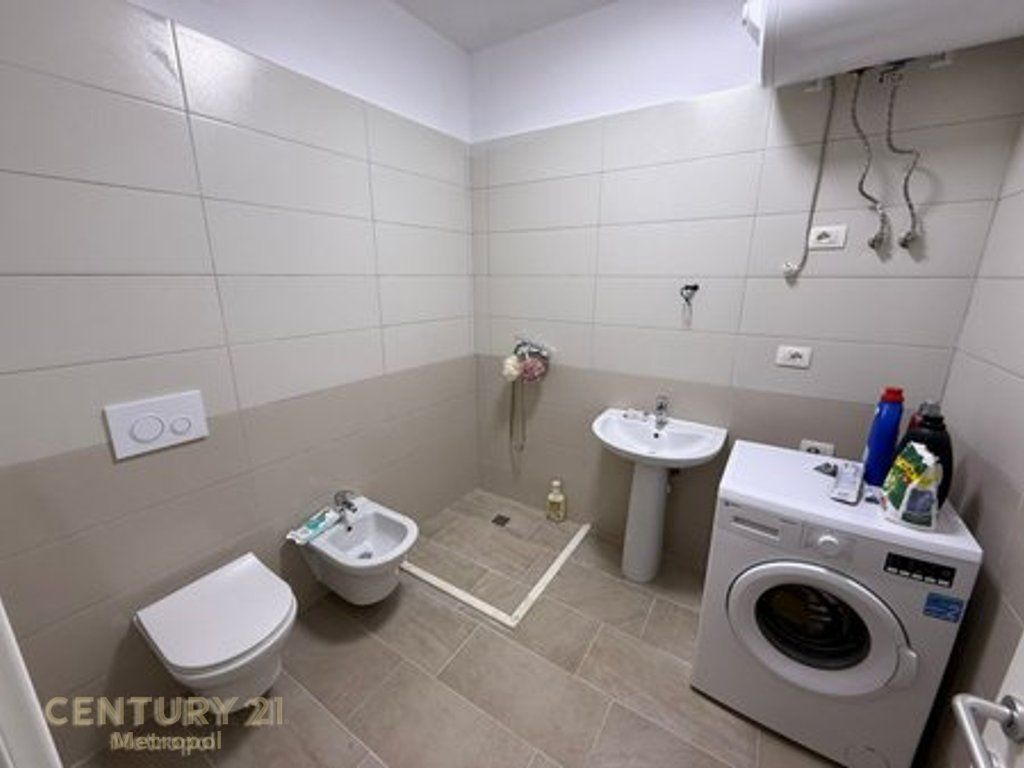 JEPET ME QIRA APARTAMENT 2+1+2, KOMPLEKSI DARLING ALI DEM!