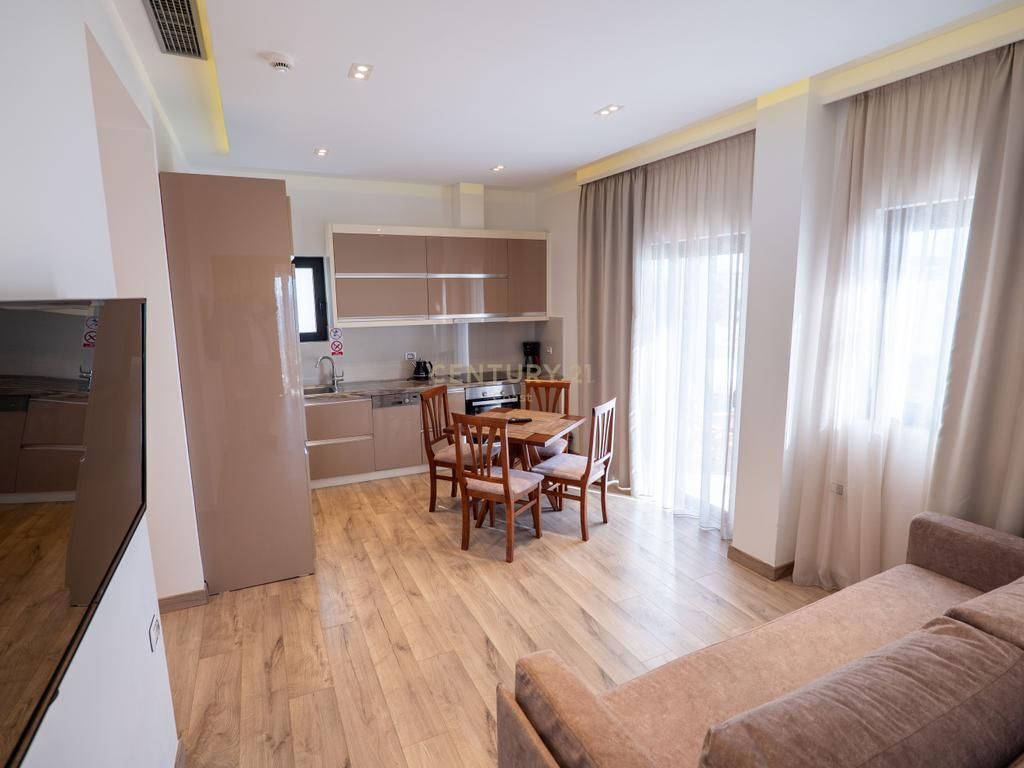 Hotel in vendita a Saranda – Opportunità unica di investimento vicino al mare