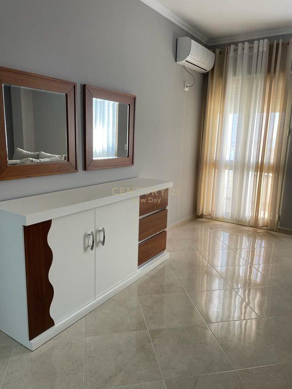 FOR RENT 1+1 APARTMENT AT NEW PORT ROAD! 550 € /Month