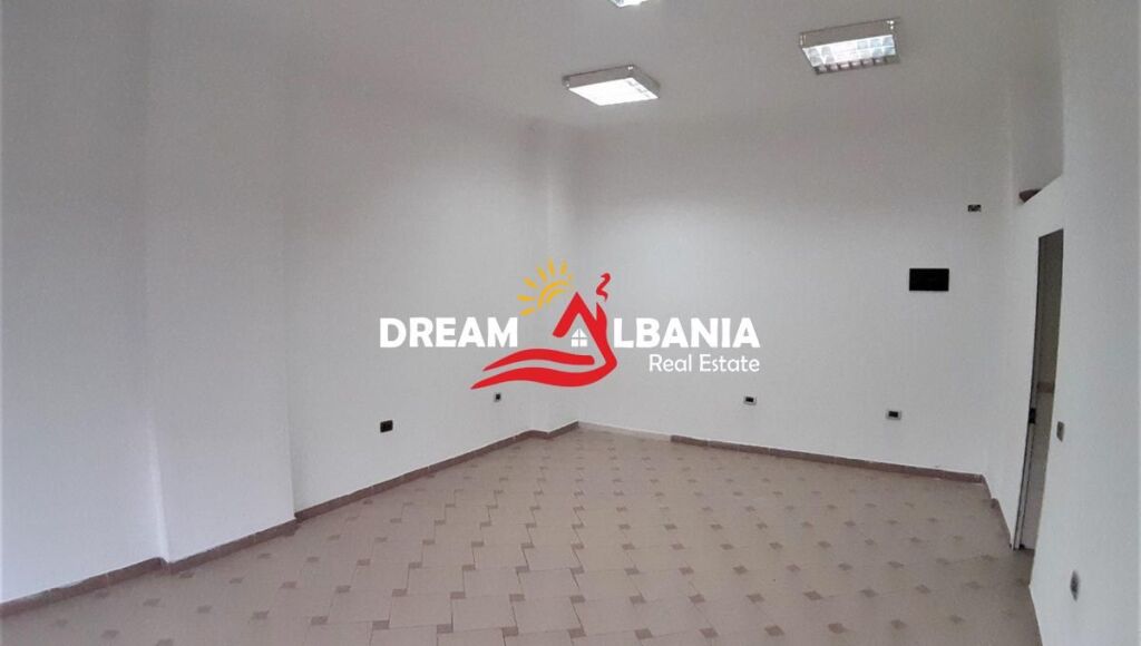 Shop for sale on Durres Street near the Former Yugoslav Embassy in Tirana (ID 4171194)
