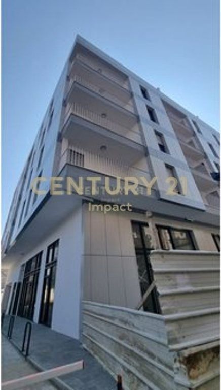 Studio for sale in Xhamllik - 88,000€ !!!