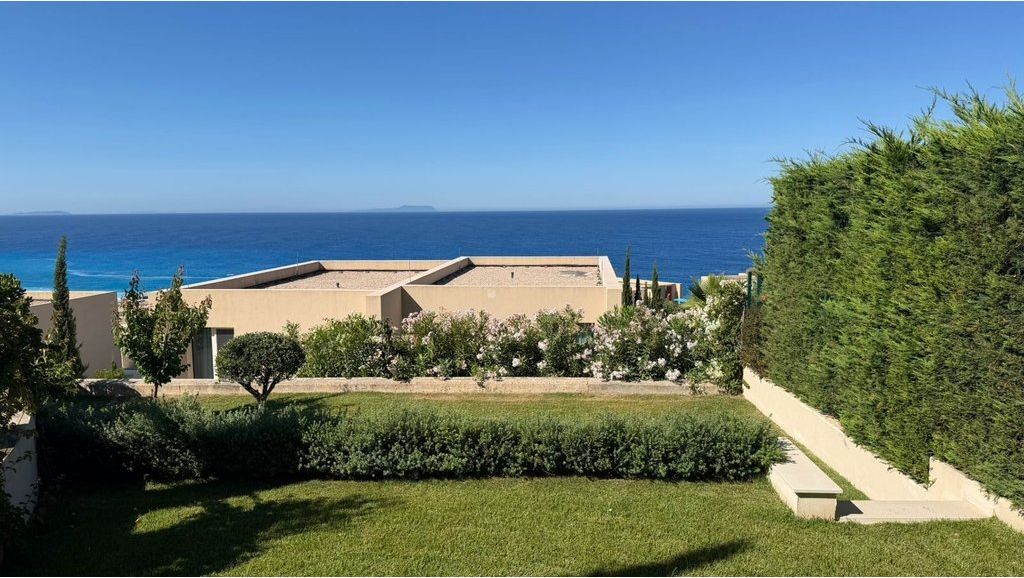 Villa for sale in Green Coast – An exclusive address in the heart of the Albanian Riviera