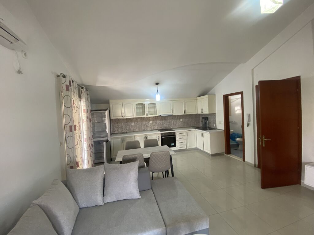 Duplex for rent at Kristal Center !