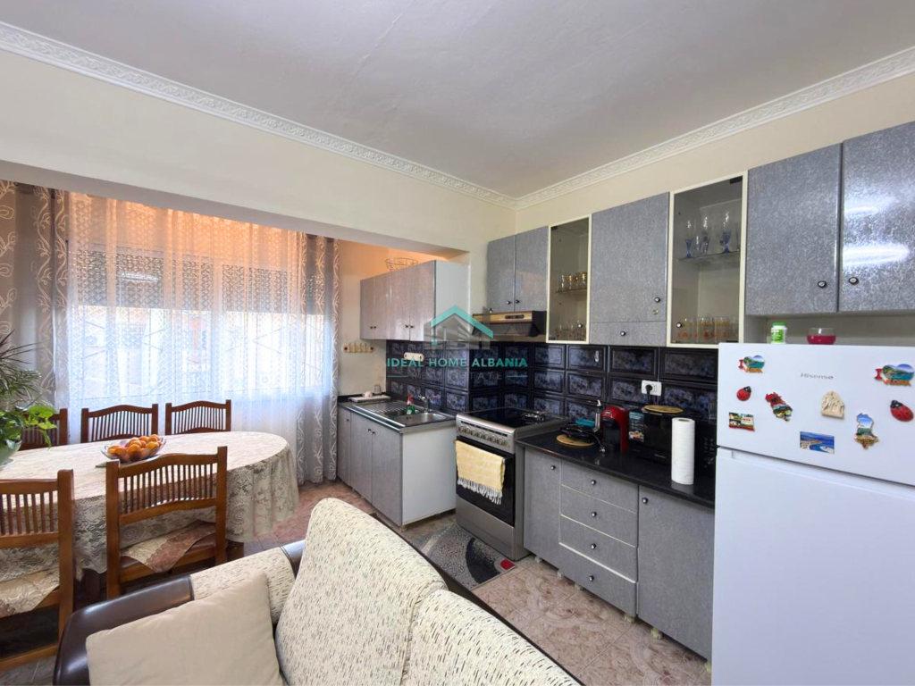 Apartament 1+1 me Qera pranë Ali Demit, Vlore