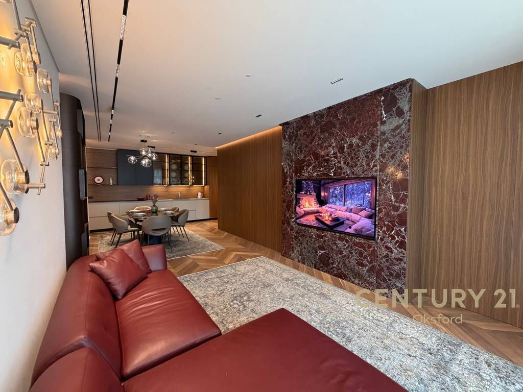 Shesim Apartament Luksoz 2+1 + Post Parkimi tek “Down Town Tirana” ,ne Rrugen e Elbasanit me pamje nga Stadiumi “Air Albania”!
