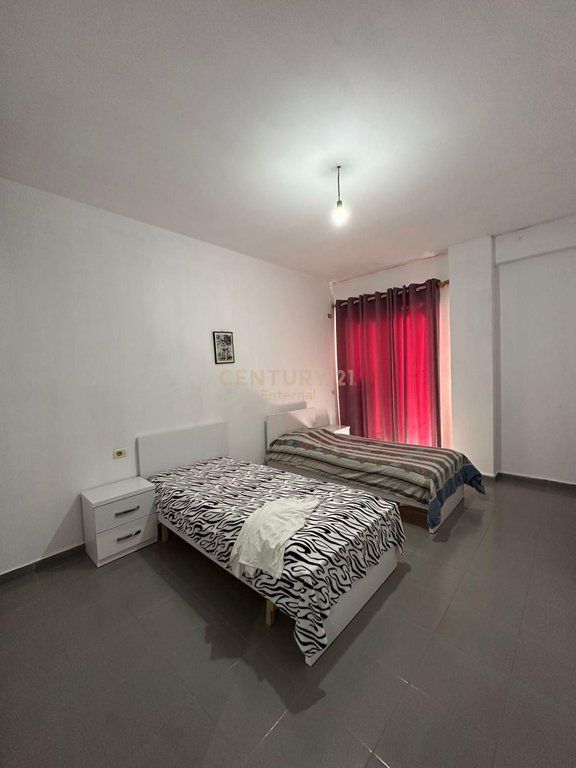 Apartament 2+1 per shitje ne Yzberisht