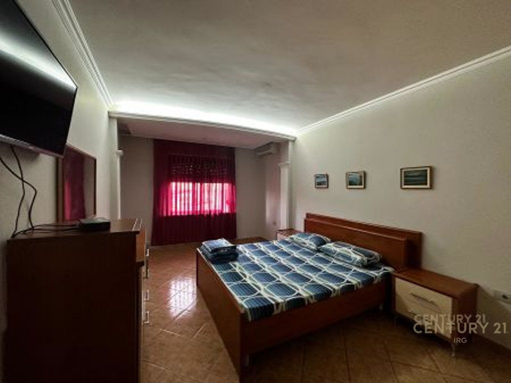 Shitet apartament 2+1+2 Tualete + Depo tek Vasil Shanto! 210,000 €