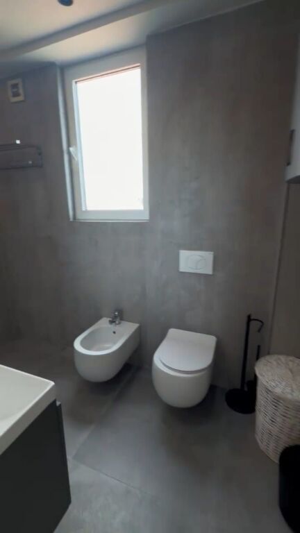 apartament 3+1+2 per qera, ne zonen e Myslym Shyrit.