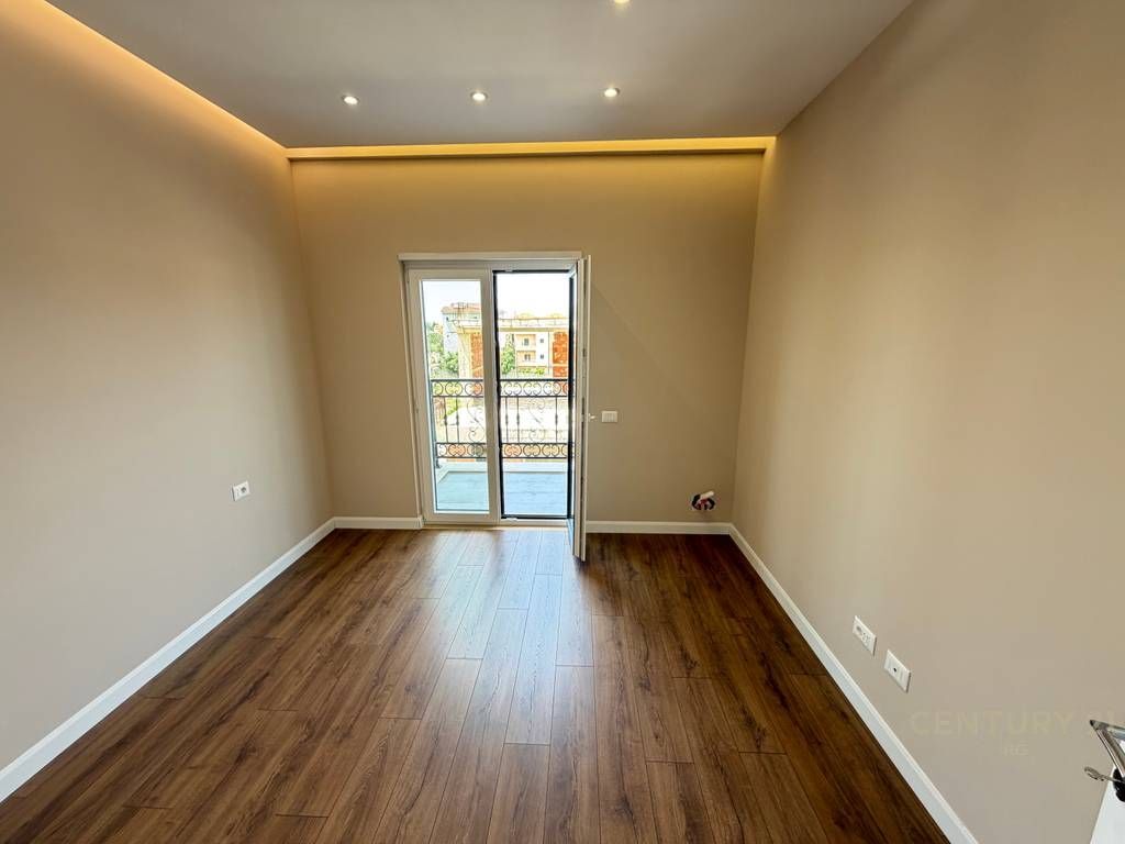 SHESIM APARTAMENT 1+1 tek "PORTA E RE" NË SAUK