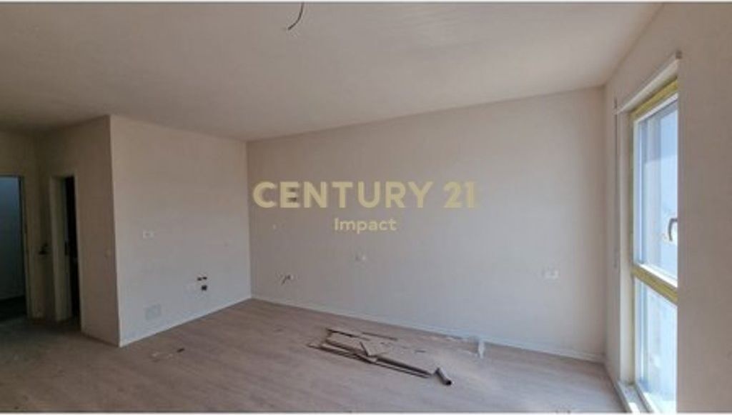 Studio for sale in Xhamllik - 88,000€ !!!