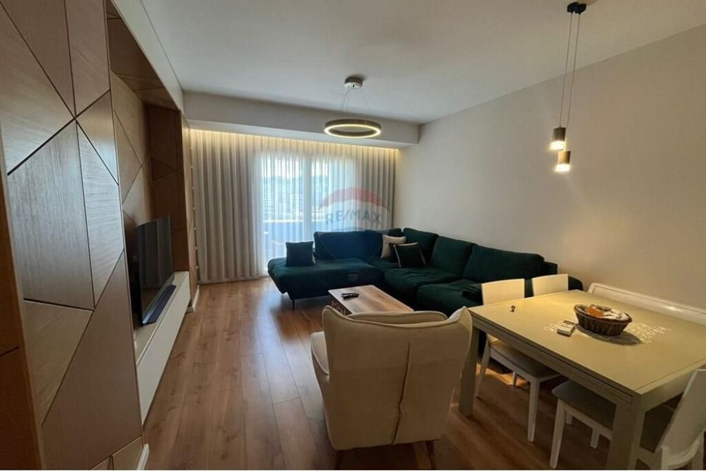 Apartment 2+1 &amp; parking space, Contact Complex