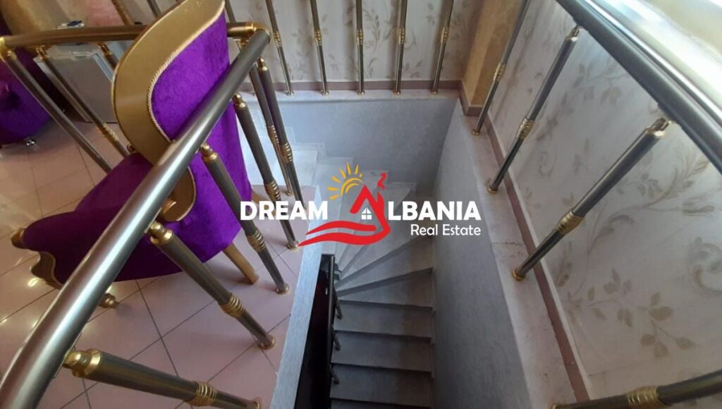 Shitet ambient biznesi tek Rruga Mine Peza(ID 4161041)