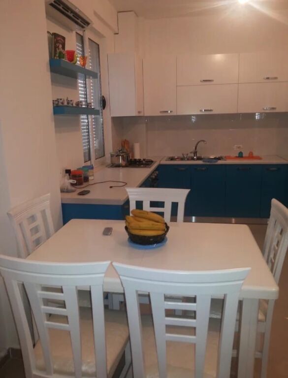 Apartament 2+1 me qera prane 5 Majit