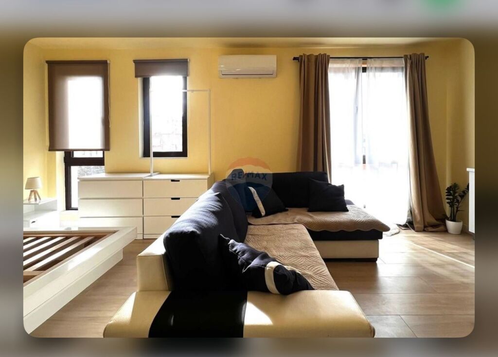 Jepet apartament me qera, Myslym Shyri
