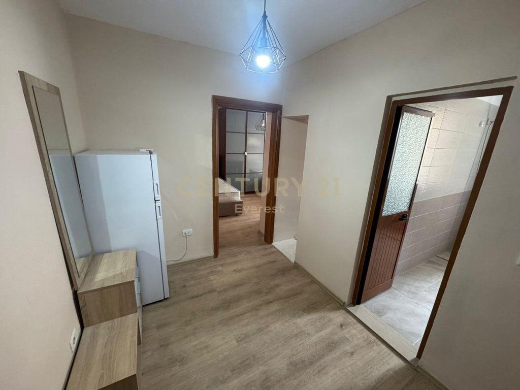 ISH TREGU ELEKTRIK, JAPIM APARTAMENT 2+1 PER QIRA