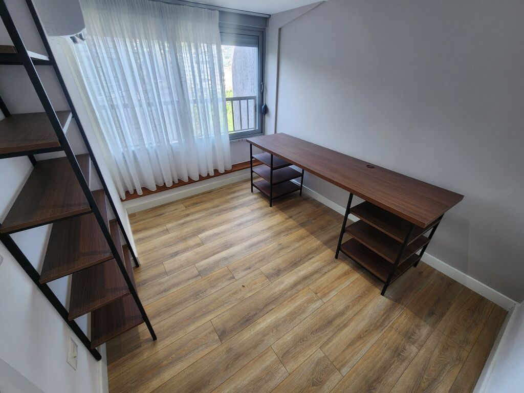Super Duplex 4+1+3, Liqeni i Thate