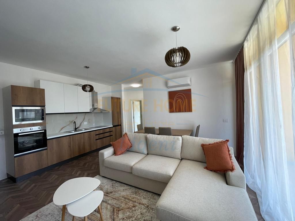 Qera, Apartament 2+1+2, Stacioni i Trenit, Tiranë. 600 €