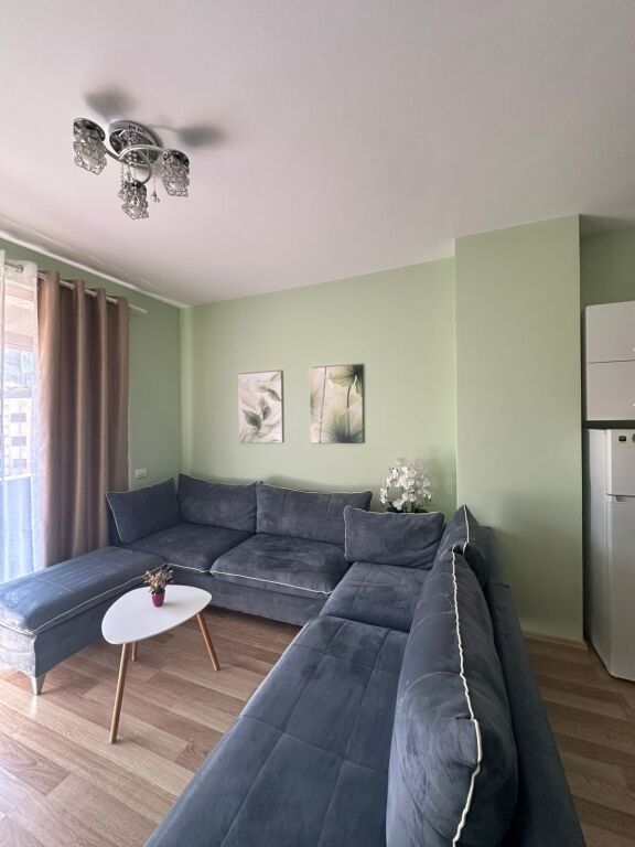 🏡 Jepet Apartament 1+1 me Qira 📍 Qendër, përballë Toptani Center