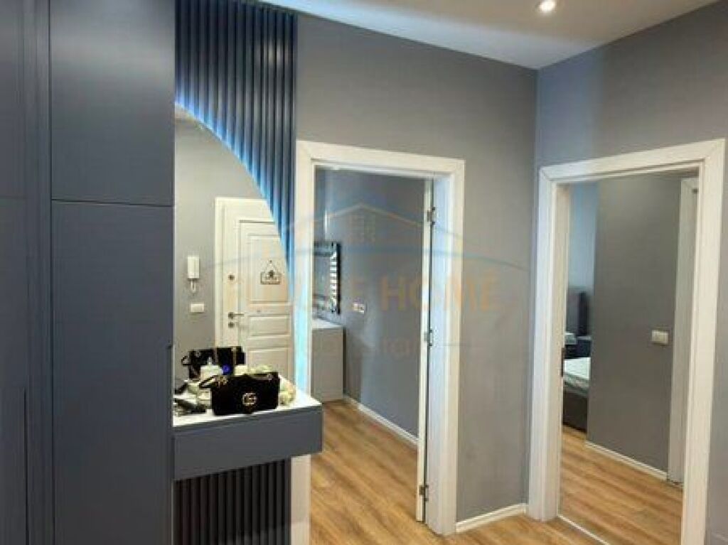 Shitet Apartament 2+1+2 , Kamëz, Tiranë.