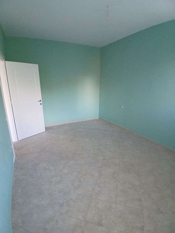 Shitet apartament 2+1+2 pranë Pajtoni Center për vetëm 125 milionë lekë