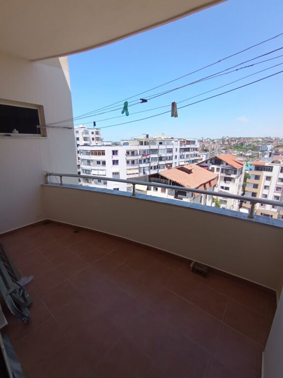 Appartamento 2+1+3 in affitto