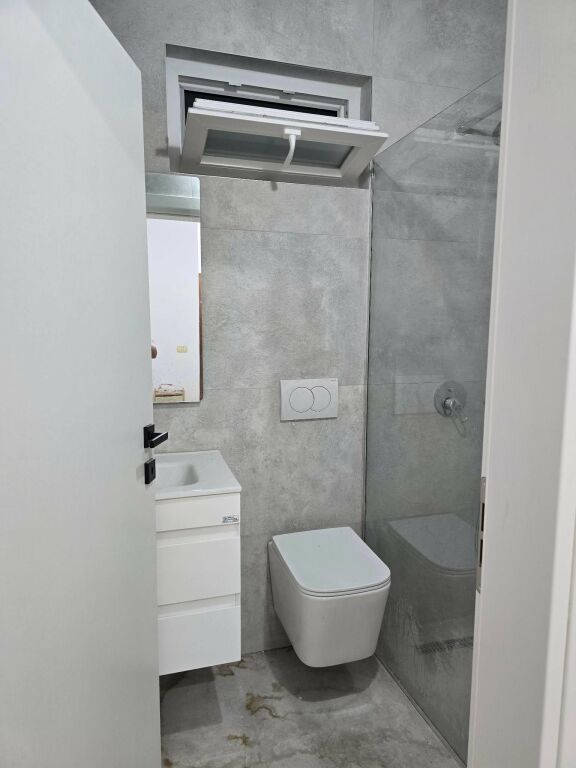 Qera | Apartament 2 + 1 | Rruga 5 Maji | 500 €/muaj