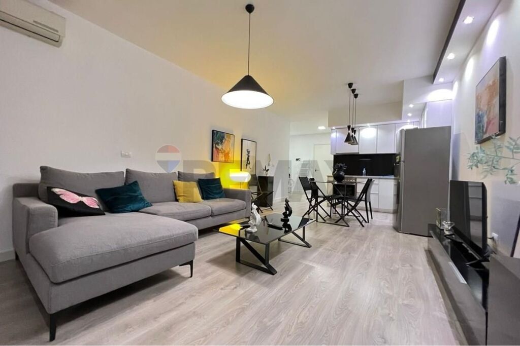 Apartament 1+1 per qira, Rruga e Kavajes!