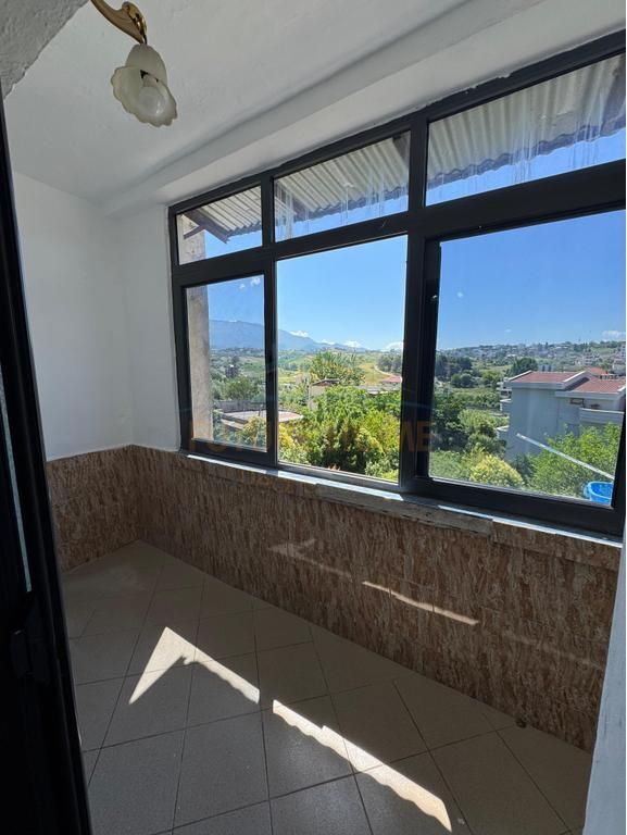 Shitet, Apartament 1+1, Ali Demi, Tirane.