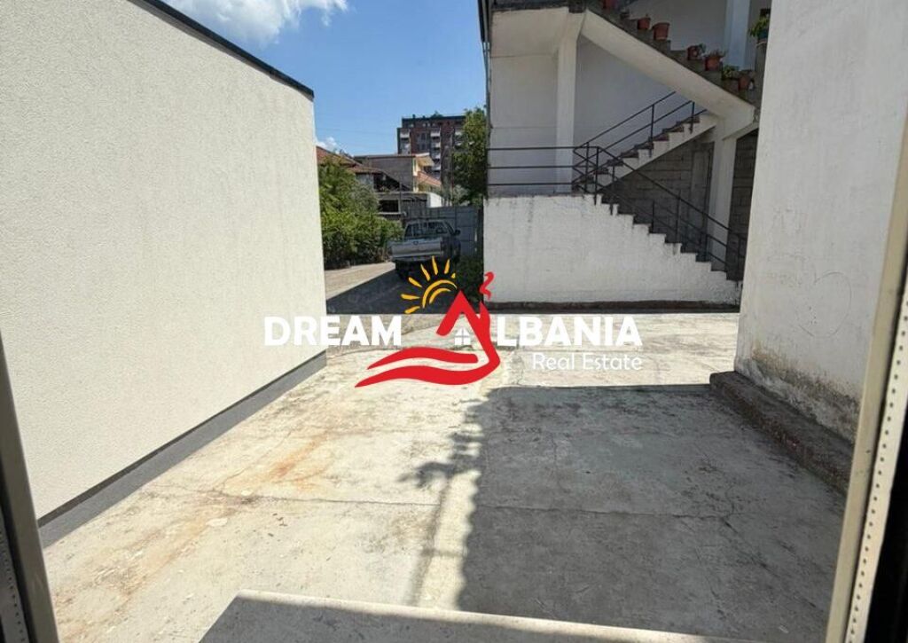 Appartamento in affitto – 5 Maji, vicino alla pizzeria “Fontana” - Tirana (4241089)