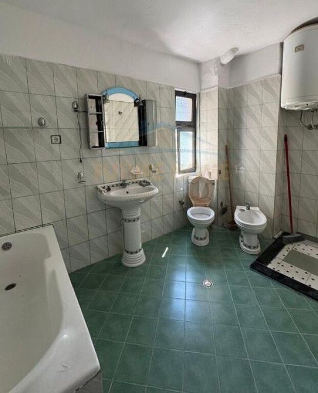 Shitet, Apartament 1+1, Ali Demi, Tirane​