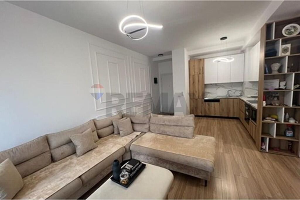 Apartament 2+1+2 me qera te Marga 1