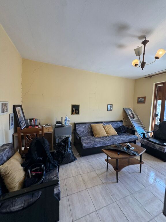 SHITET APARTAMENT 2+1 RRUGA BARDHYL 129.000 EURO