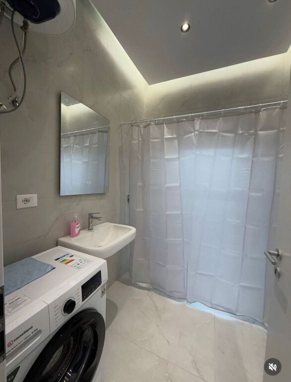 Jepet me qira apartament 1+1