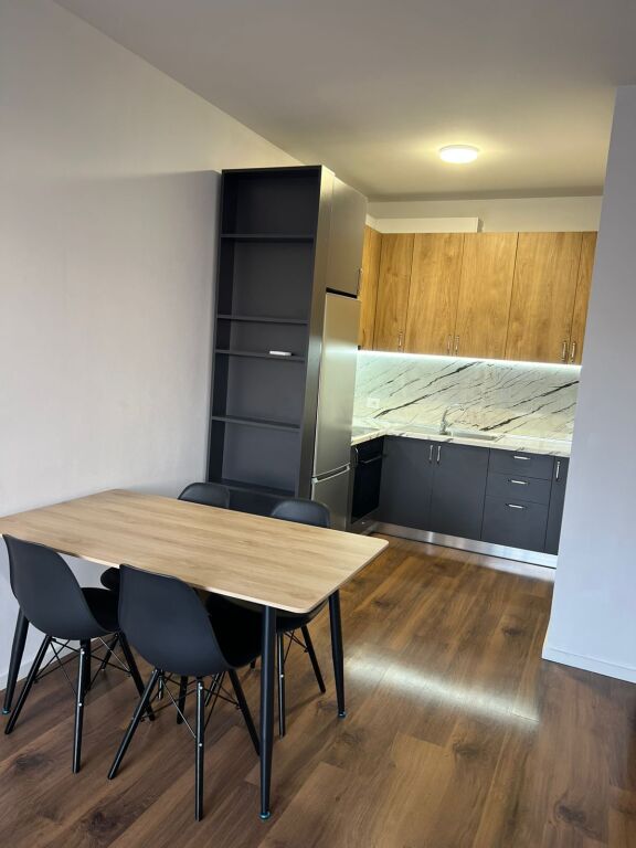Qera | Apartament 1 + 1 | Shkolla e Bashkuar | 500 €/muaj