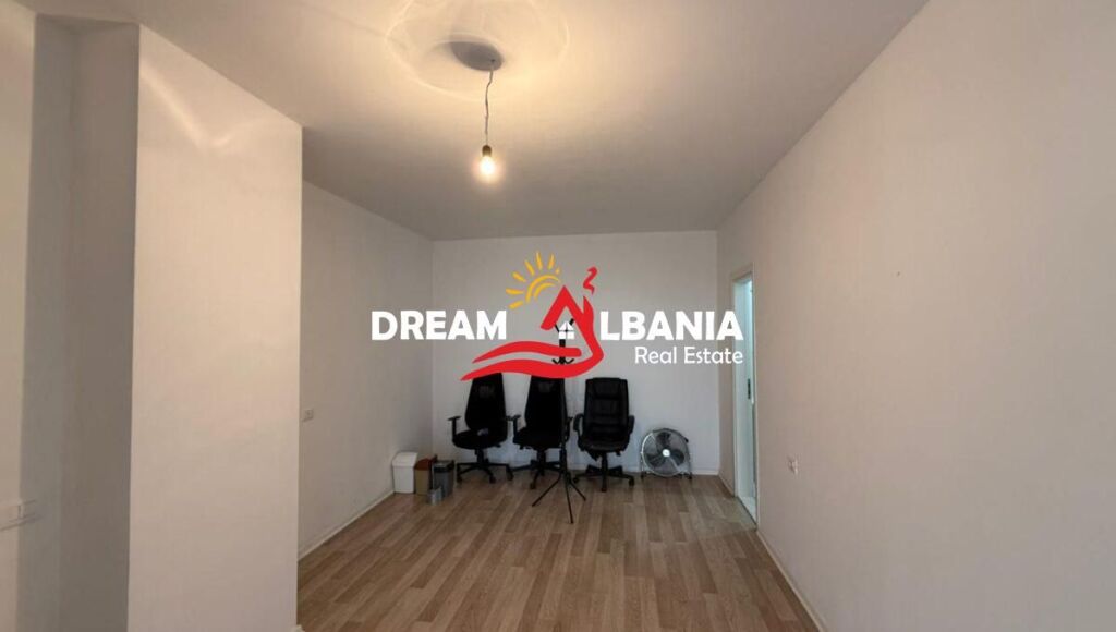Apartment for rent on Rruga e Dibres Near the United School 2+1 (ID 42215587)