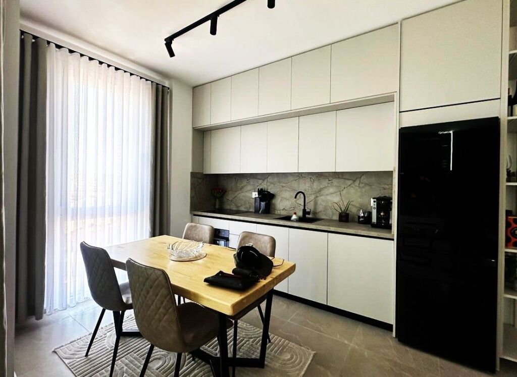 🏠 Jepet Apartament me Qira