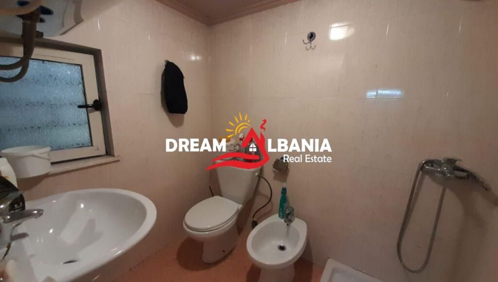 Shitet ambient biznesi tek Rruga Mine Peza(ID 4161041)