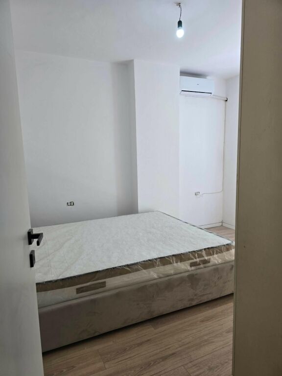 Qera | Apartament 2 + 1 | Rruga 5 Maji | 500 €/muaj