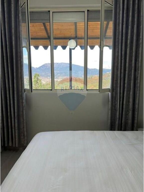Shtëpi private - Për Qira - Sauk i Vjetër, Tiranë