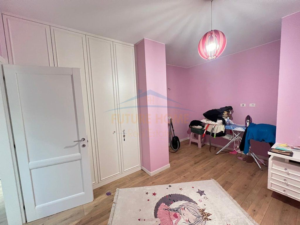 Shitet, Apartament 2+1+2, Kompleksi Panorama, Tiranë 286,000 €
