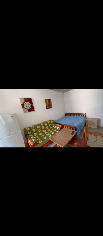 Garsionere 220 euro.Rruga Burgut te stacioni i trenit