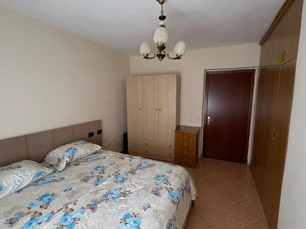 Apartament me qera - Shkolla e Baletit