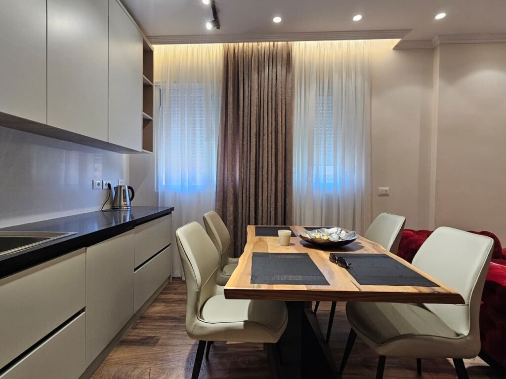 Apartament 1+1 ne shitje Pazari i Ri