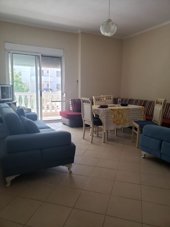 Qera | Apartament 1 + 1 | Golem | 350 €/muaj