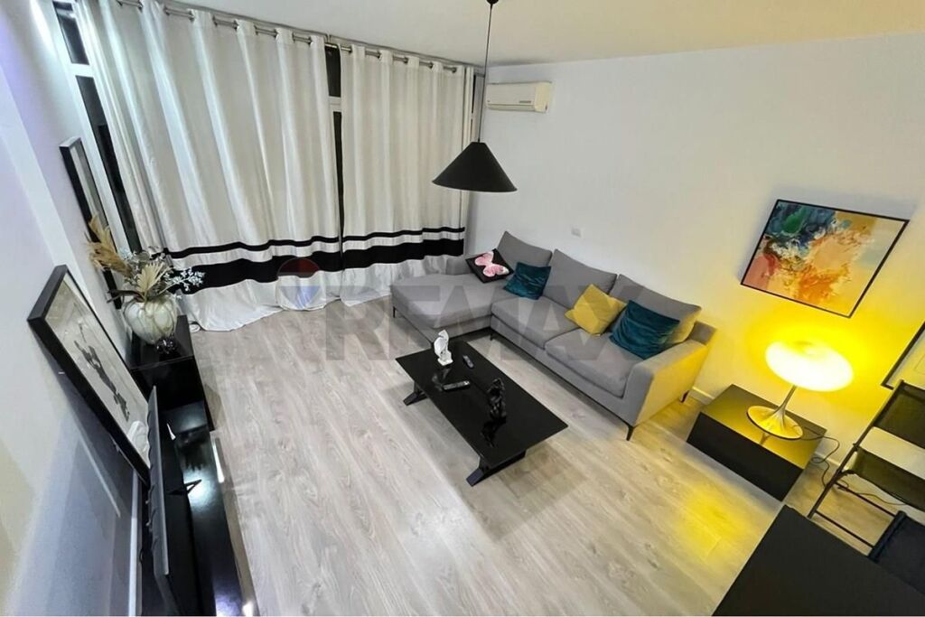 Appartamento 1+1 in affitto, Via Kavajes!
